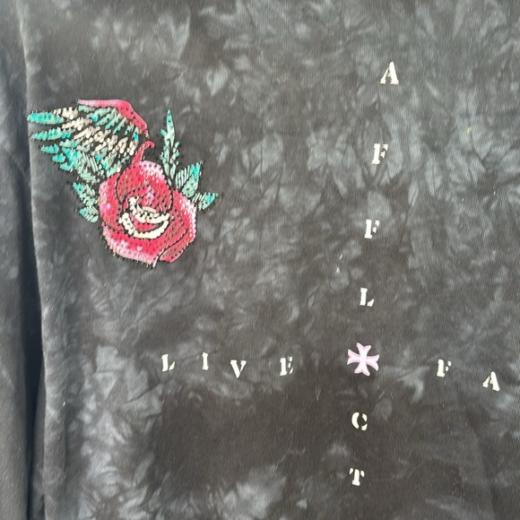 Affliction Black and Green Long Sleeve Tee with  Sparkly Skull Design Size‎ XL - Picture 6 of 11